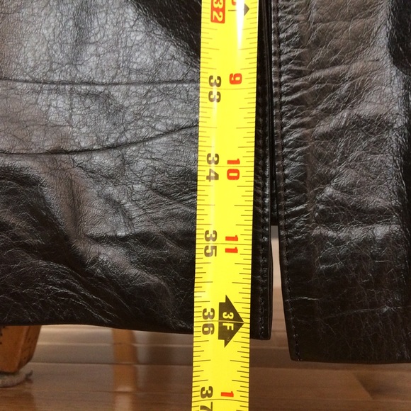 Italian Leather Trench XL - Picture 6 of 8